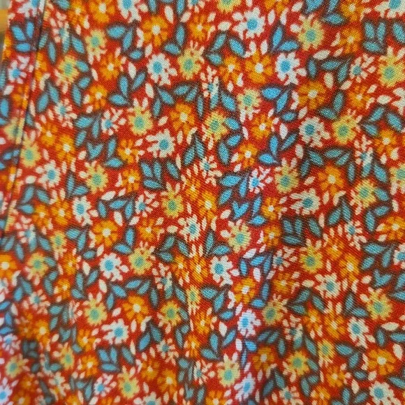 Urban Outfitters Red Floral Dress - Picture 4 of 10